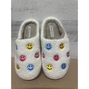 Aeropostale Slippers Women Size 5/6 White Smiley Face Fuzzy Sherpa Scuff